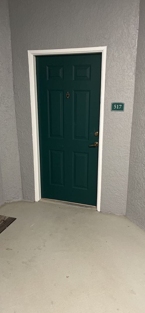 Photo - Beautiful First Floor, 1 Bedroom, 1 Bath, ... Unidad 517