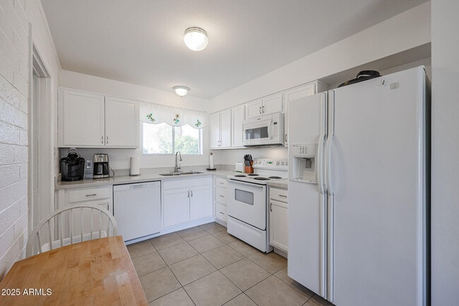 Photo - 12238 N 105th Ave