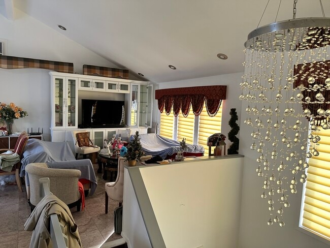 Building Photo - 14 Nagle Ln