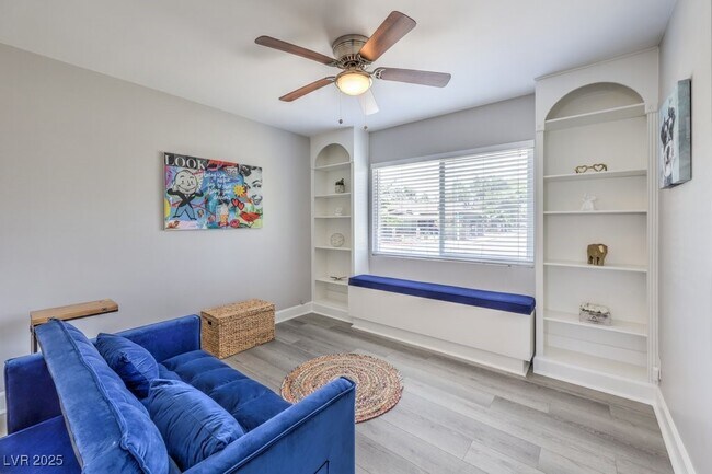 Photo - 2400 Sherman Pl