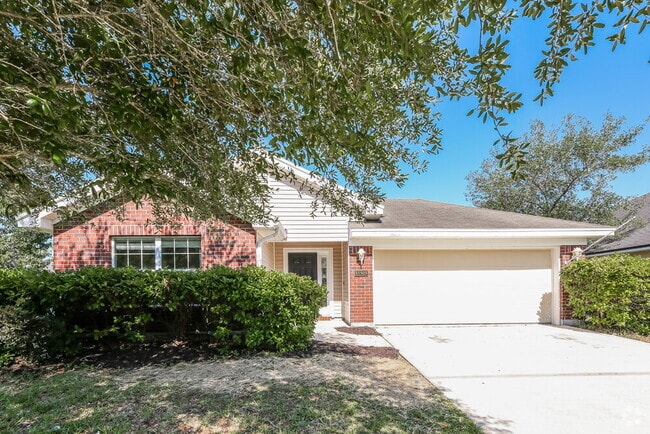 Building Photo - 11505 Oaklawn Rd Rental