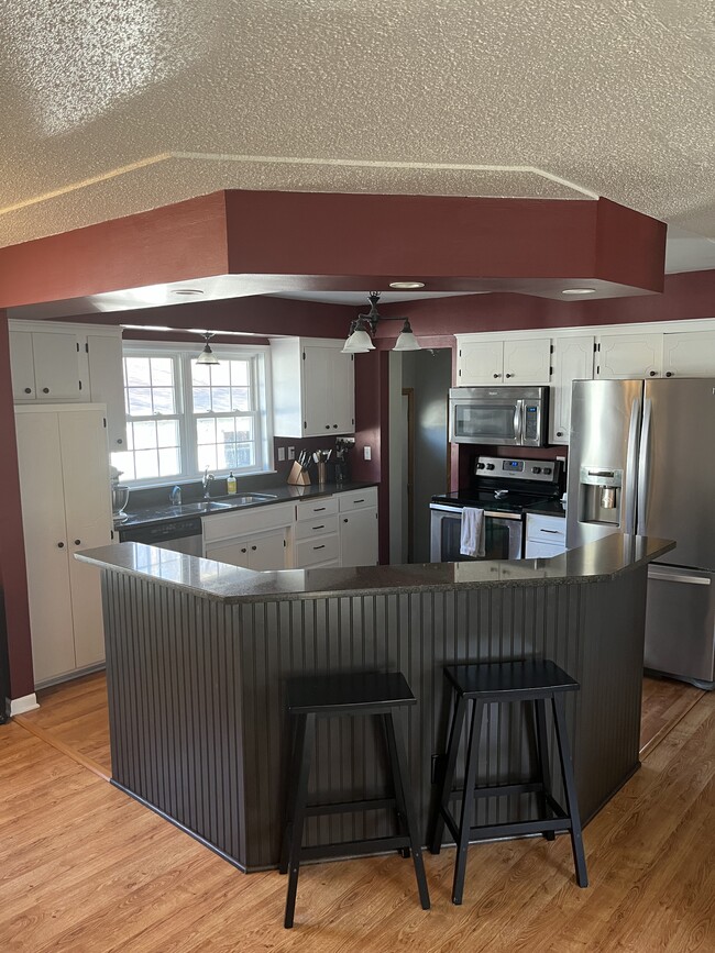 Photo - 1266 Cleveland Ave S