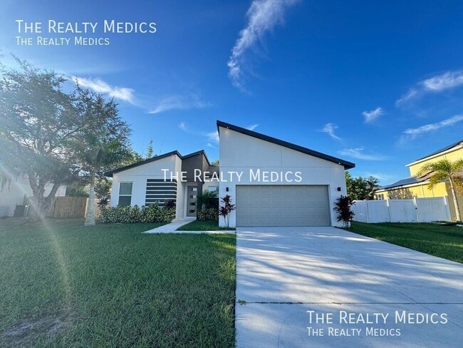 Photo - 304 Big Sioux Ln