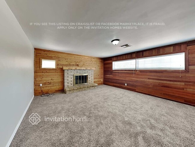 3814 W Vista Ave