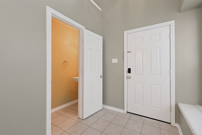 Photo - 6127 Morningshire Ln