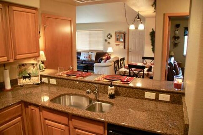 Photo - Long Term or Seasonal: Warm inviting condo...