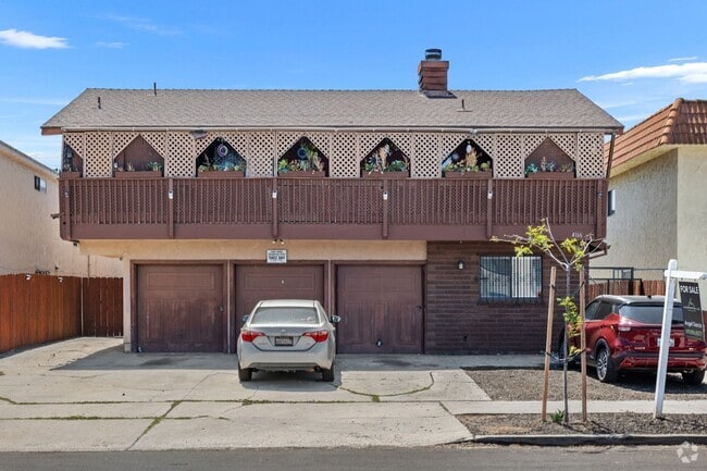 Building Photo - NORTH PARK BEAUTY...RECENTLY REMODELED 2 B... Unit 1 Rental