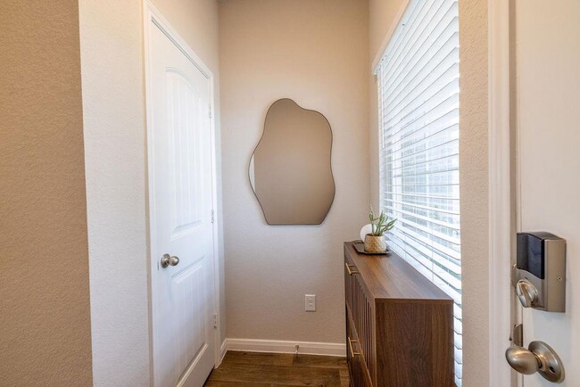 Photo - 393 Apache Plum Dr