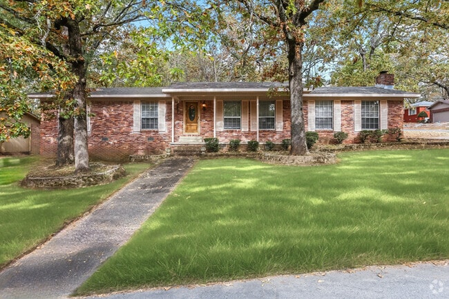 Building Photo - 6809 Comanche Dr Rental