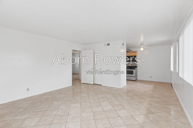4449 Riverside Blvd Unidad 6