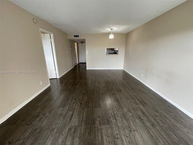 Photo - 4700 Washington St Unit 507