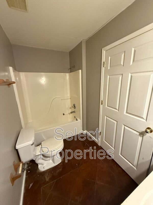 Photo - 920 Belt St Unit 8