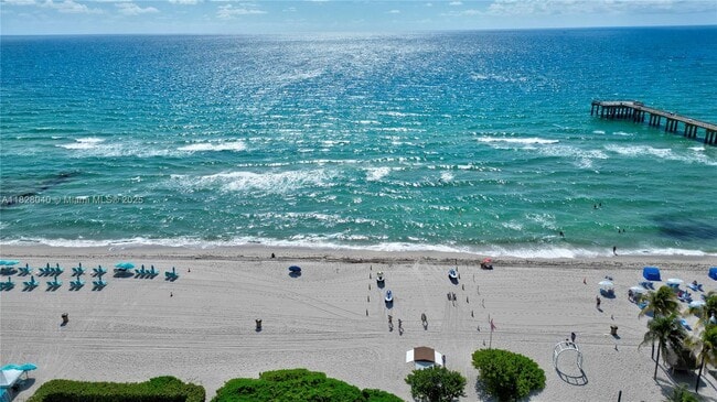 Photo - 16711 Collins Ave Unidad 1004 Rental