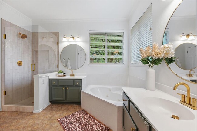 Building Photo - 11817 Lake Stone Dr