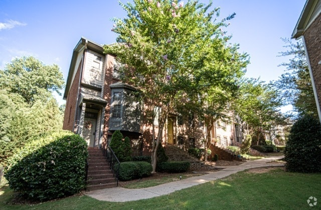 Building Photo - 3106 Pittard Hill Pt Rental
