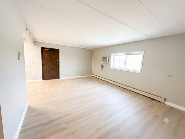 Photo - Newly Updated 2 bedroom 1.5 Bath Unit.