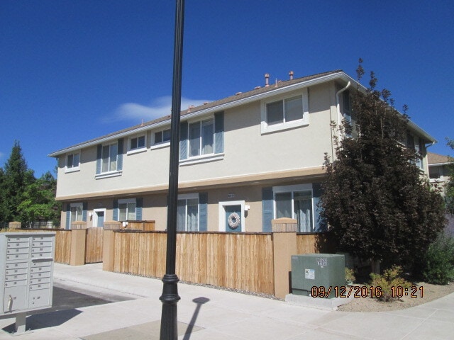 Photo - 1751 Pinewood Dr