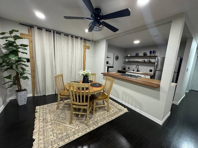 Photo - 4517 NW Cheyenne Ave
