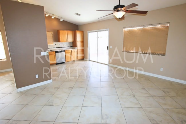 Photo - Charming 4-beds, 2-baths home in Wildflowe...