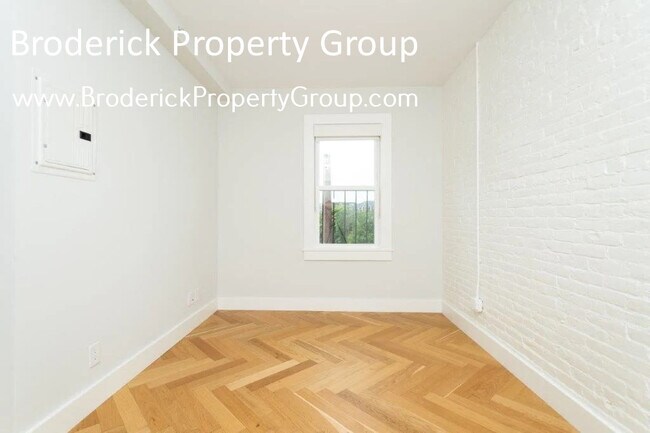 Photo - 457 Massachusetts Ave