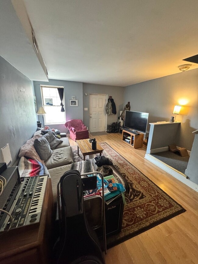 Photo - 3 bed 2 bath close to VCU