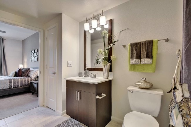 Photo - 11400 Domain Dr Unidad 3101