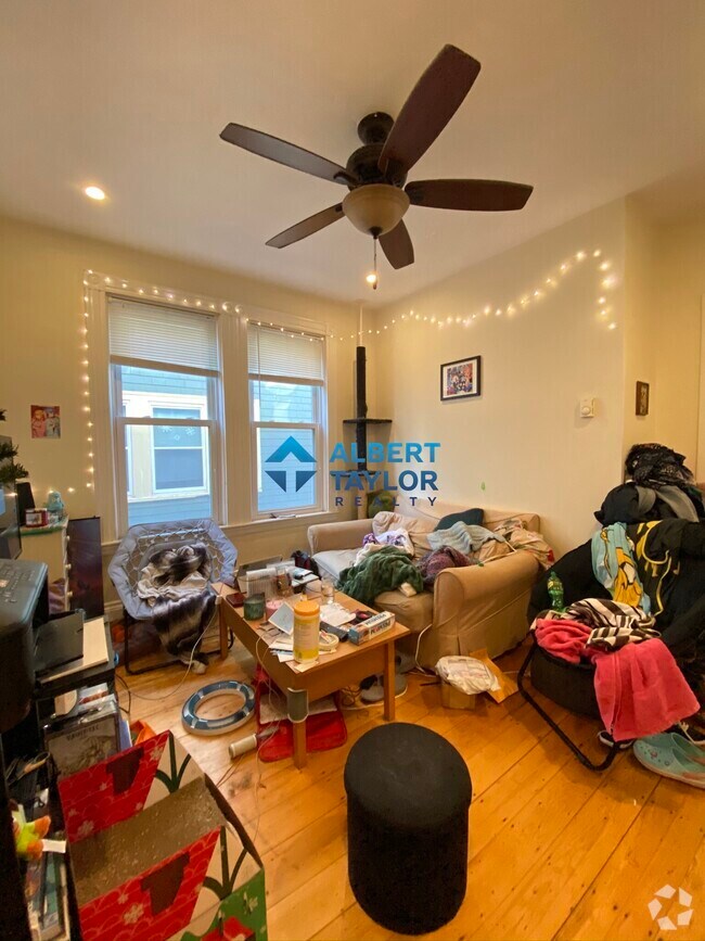 Building Photo - 108 Hyde Park Ave Unit 108 Hyde Park Ave. #1 Rental