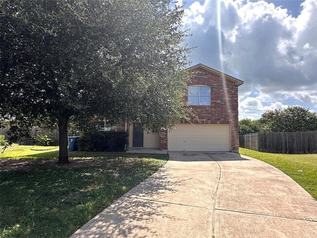Building Photo - 722 Lavaca Loop