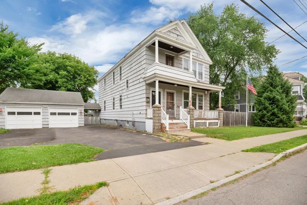 Photo - 2139 Foster Ave