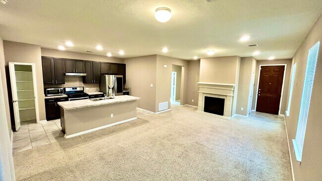 Photo - 2627 Hawthorn Park Ct