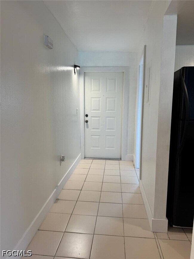 Photo - 2201 East 5th Street Unidad 23