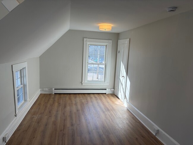 Photo - 319 Jewett St Unidad #2