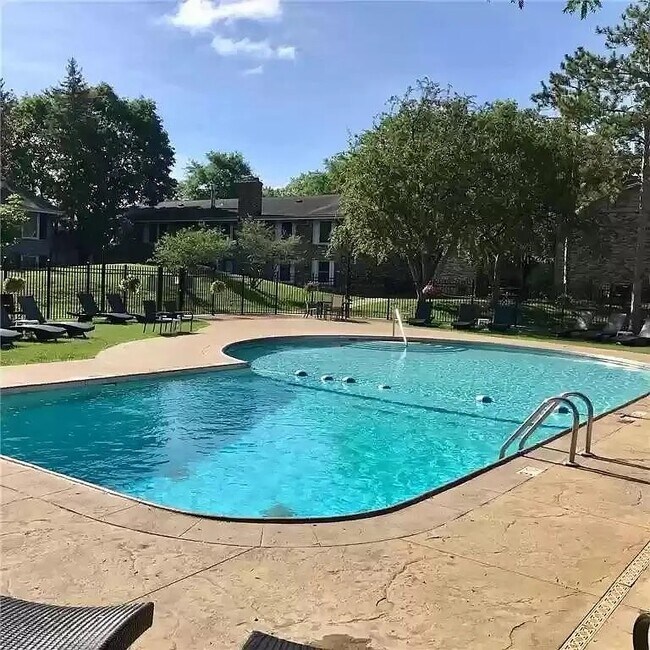 4624 Cedar Lake Rd S Condo Unit 3 Condo for Rent in Saint Louis Park