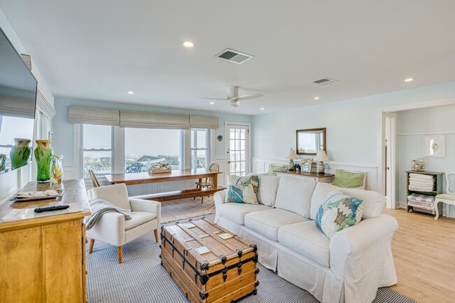 Photo - 1718 S Fletcher Ave Unit ID1385761P