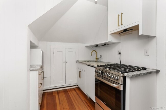 Photo - 16 Bedford Rd