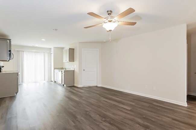 Photo - 2031 Catlet Ct