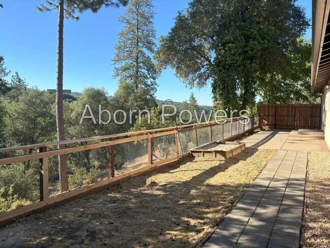 5791 Forest Lake Rd