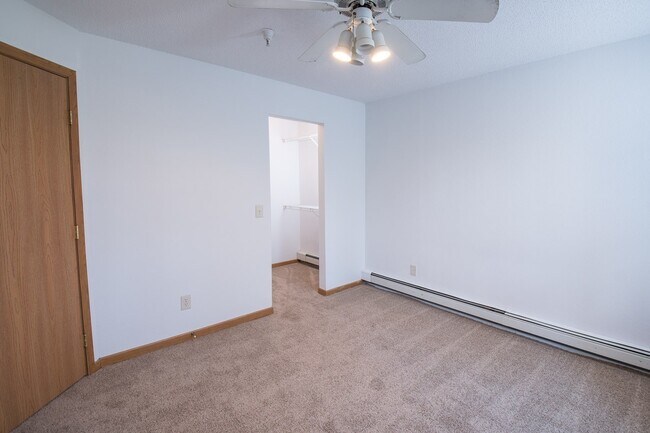 Photo - Ambercrest Apartments, Fox Run Apartments