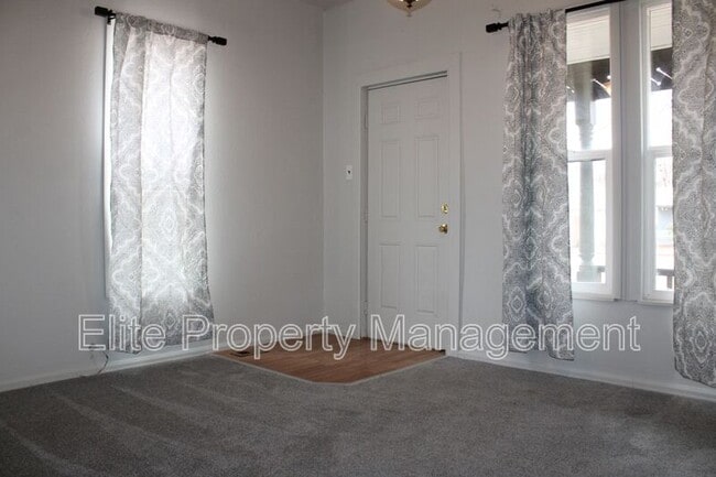 Photo - 315 E City Center Dr