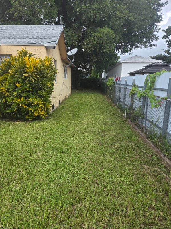 Photo - 1951 NW 49th St