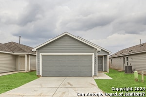 Building Photo - 13535 Barton Cv