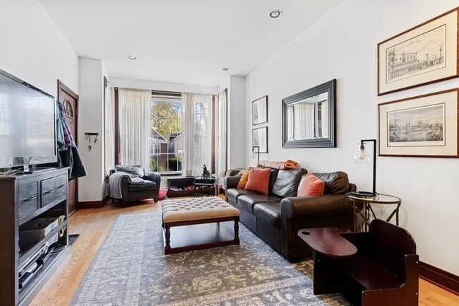 Photo - 1818 N Albany Ave Unit 1