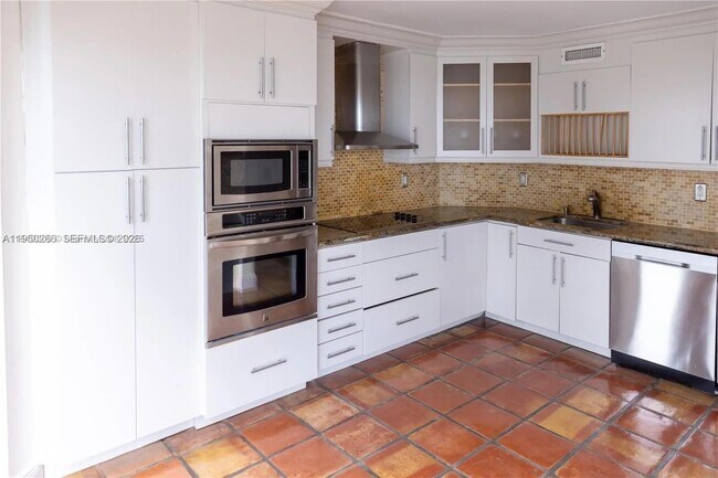 Photo - 6423 Collins Ave Unit 1101