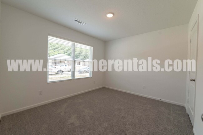 Photo - Large 4 Bedroom Home!