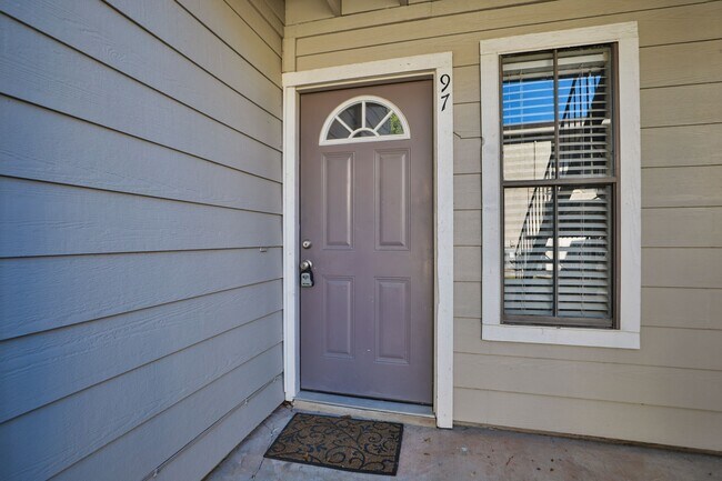 Photo - 17401 Red Oak Dr Unit 97