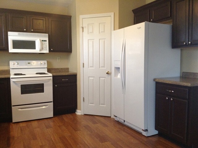 Photo - 6335 Glenmont Dr