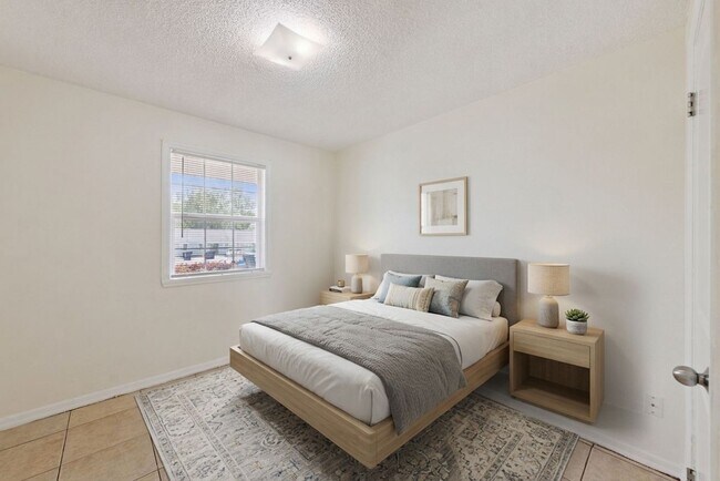 Photo - 212 Ridge Crest Loop