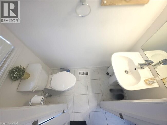 Photo - 88 June Callwood Wy