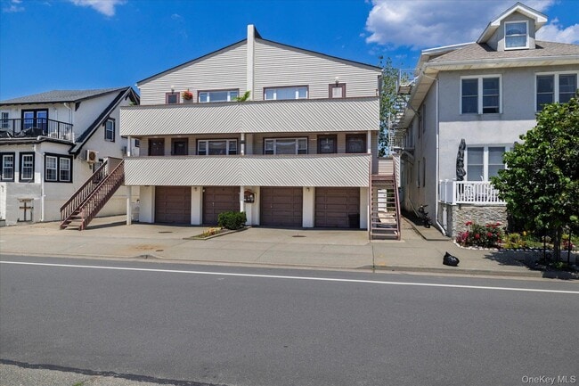 Photo - 537 E Broadway Unit 201