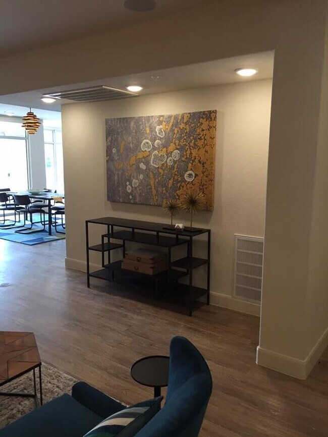 Photo - 221 TX-332 Unidad b1